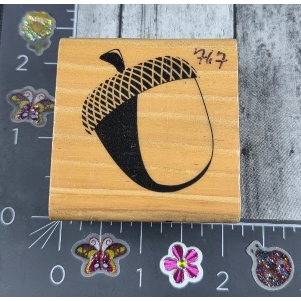 Recollections Acorn Silhouette Design Rubber Stamp Wood #S39